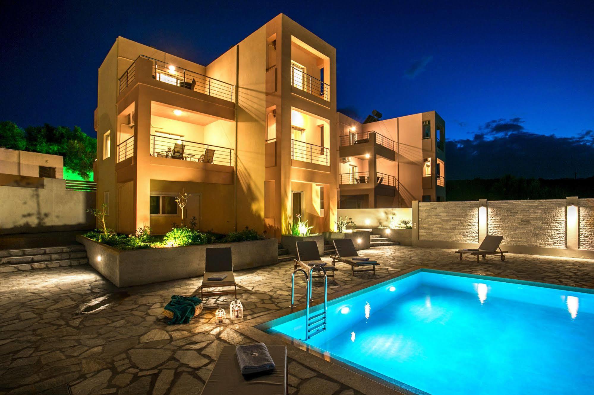 Cyan Icons Villas Tsivaras Bagian luar foto